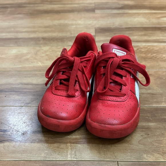 Puma Kids Red and White Sneakers size 1 used/pre loved - Picture 2 of 6